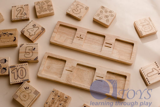 Qtoys Two piece math frame