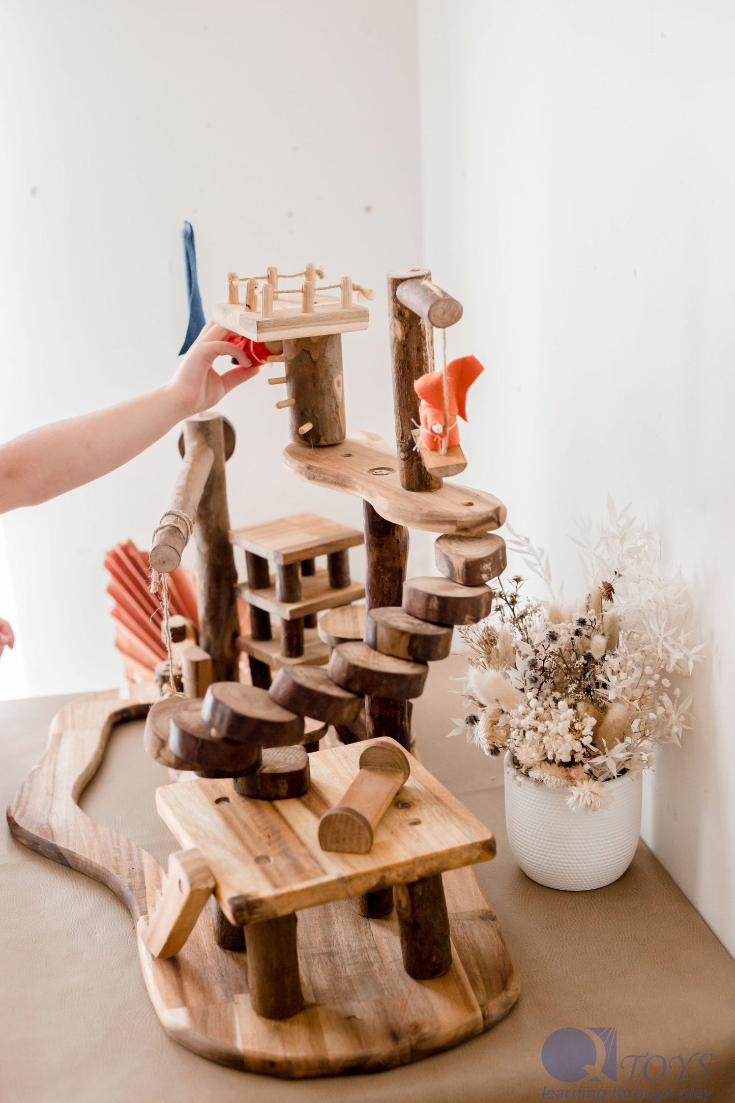 Qtoys Tree House Complex