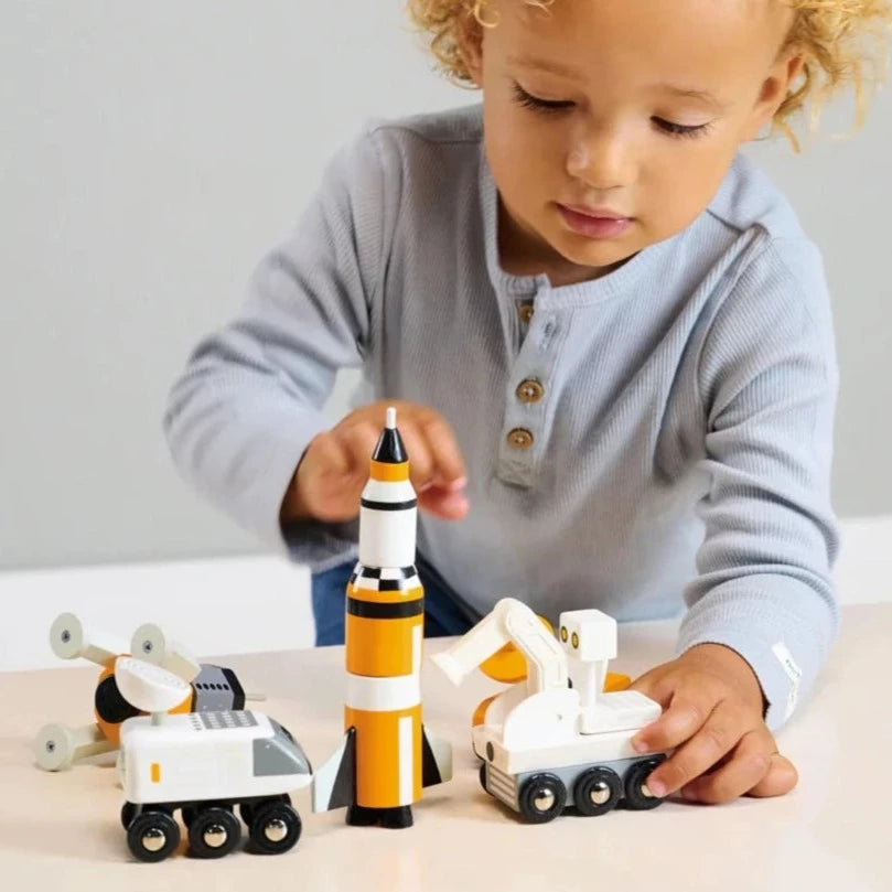 Tender Leaf Toys Space Voyager Set