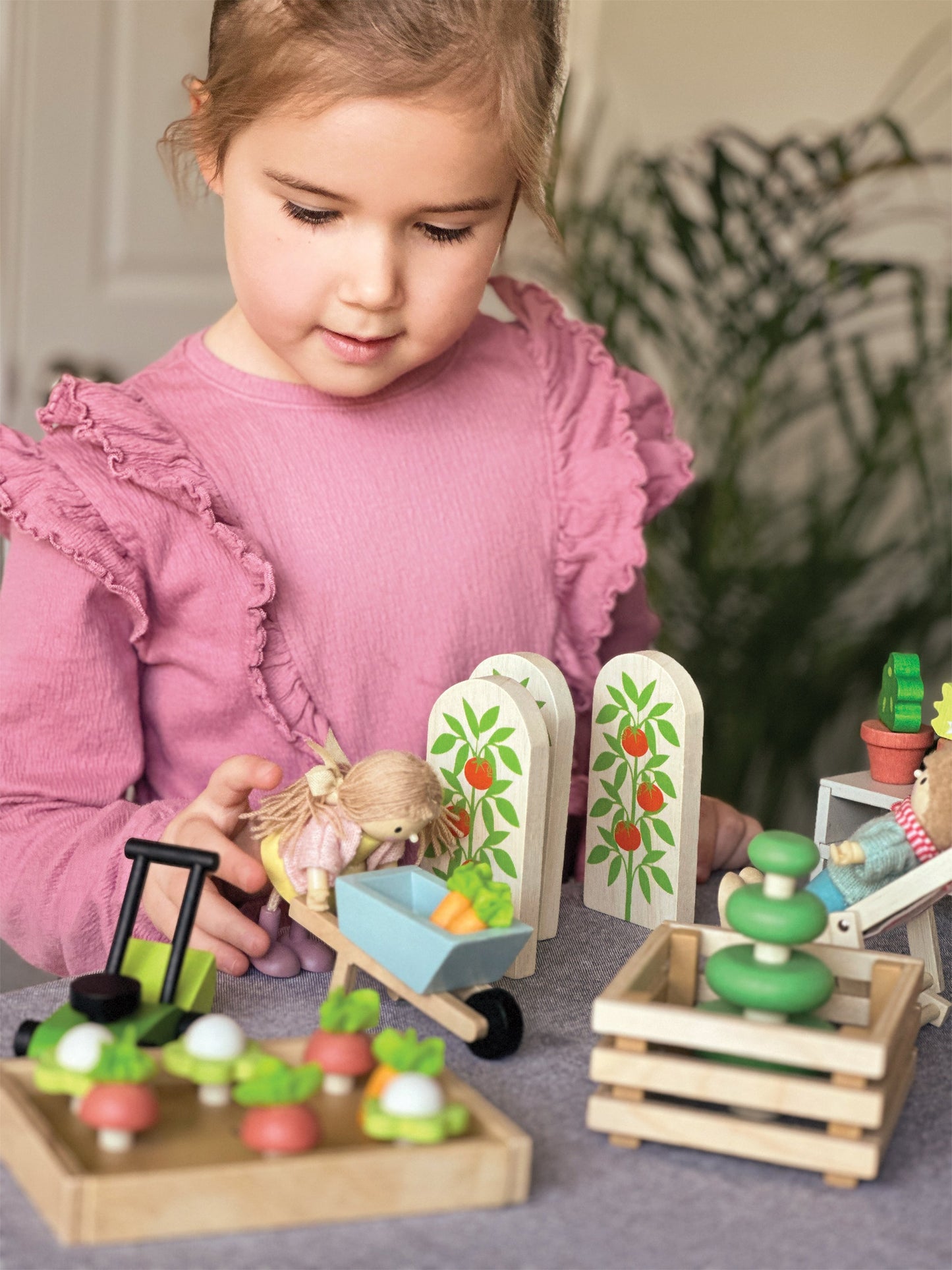 Tender Leaf Toys Greenhouse and Garden Set