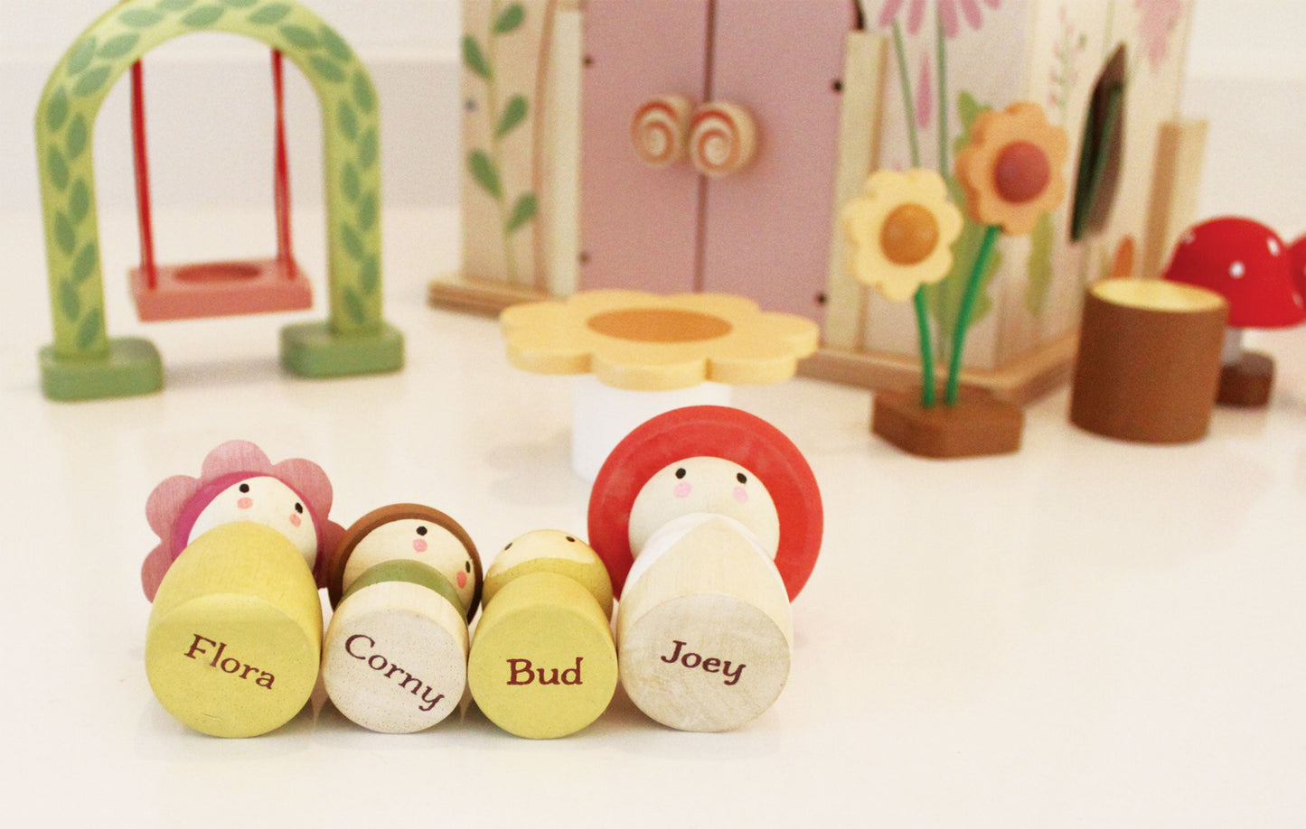 Tender Leaf Toys Merry Rosewood Cottage