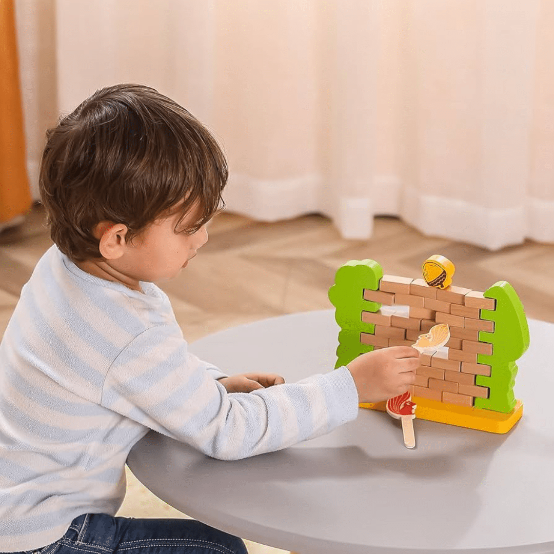 Viga Wooden Steady Squirrel Wall Game